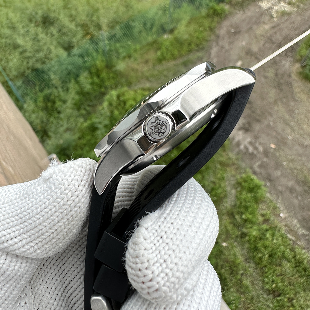 STEELDIVE SD1957 New Strap 42M - огляд і ціна Tropic Strap Vintage