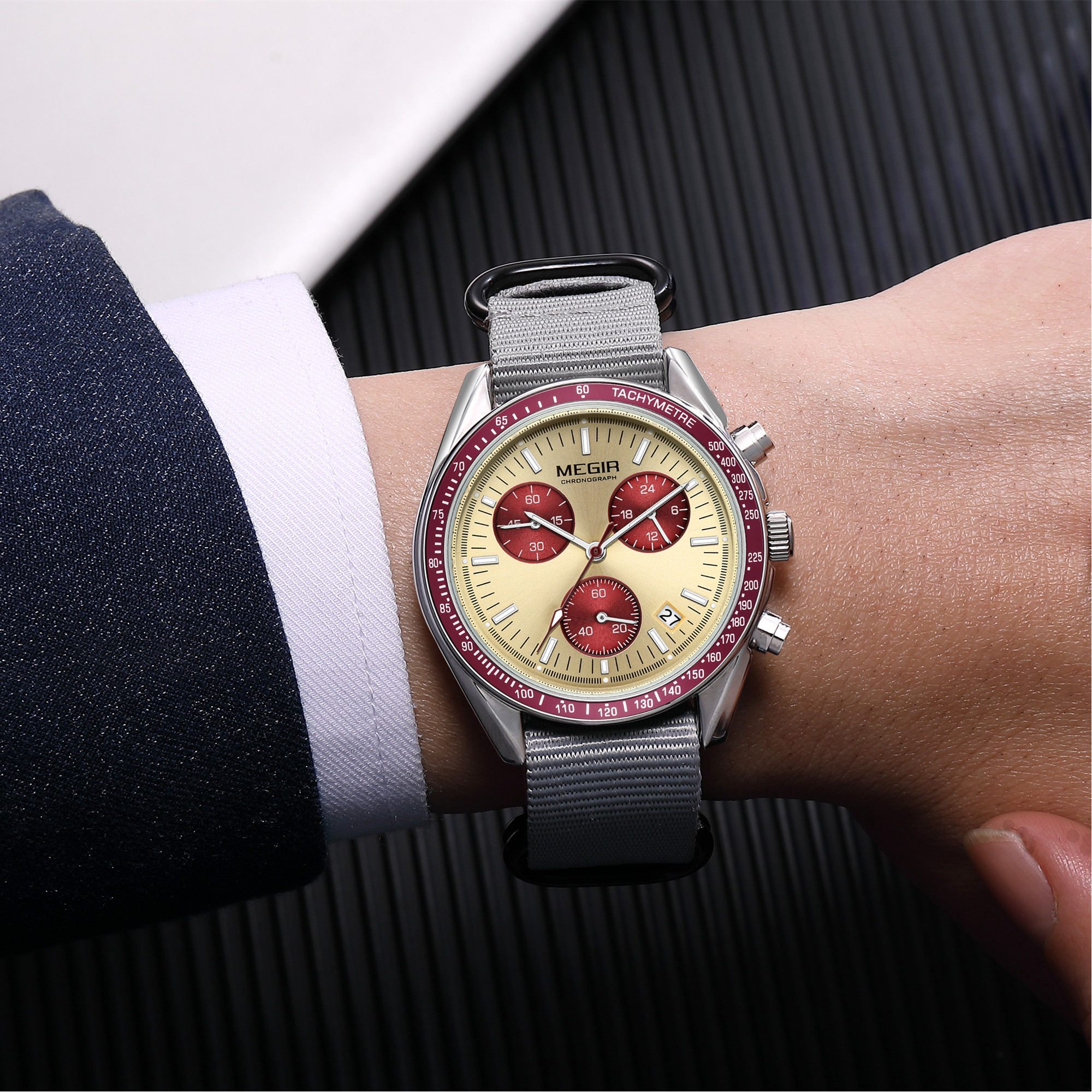 MEGIR Chronograph Canvas Strap - огляд і ціна Canvas Strap Watch